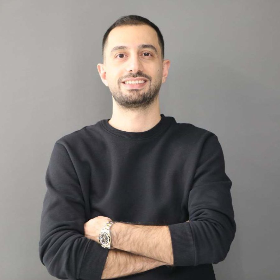 متخصص ایمپلنت در رشت دکتر آرش غفوری